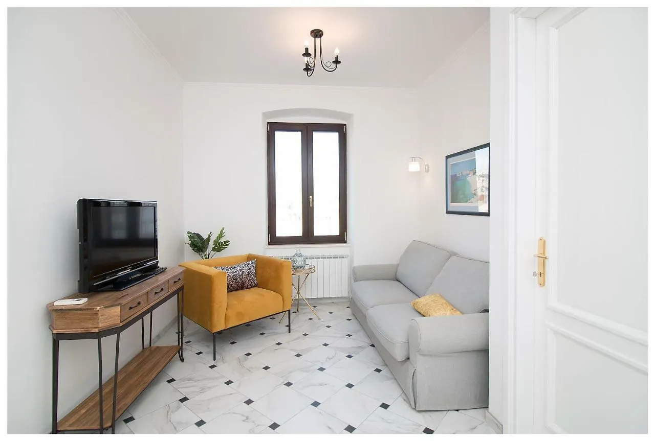 Stylish - Centre Apartment Theatre View Rijeka