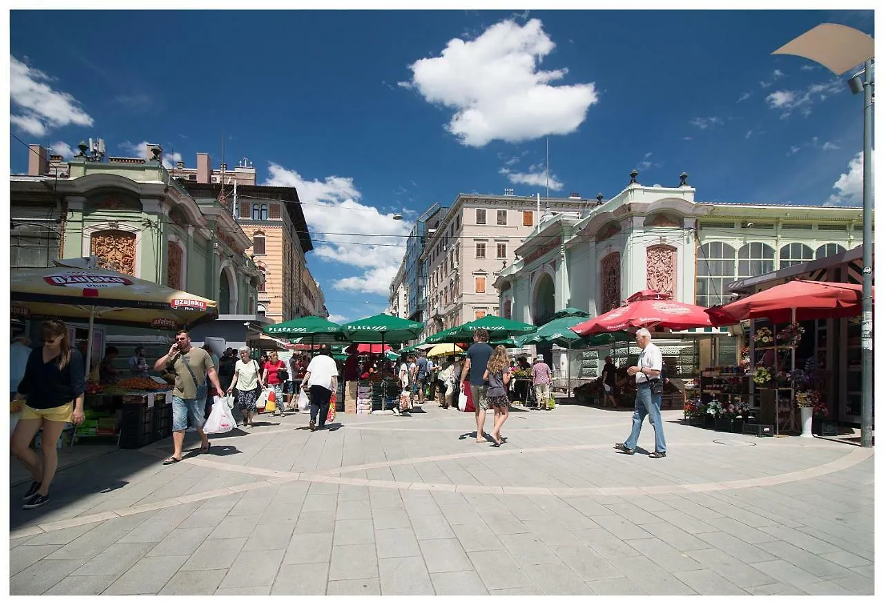 Stylish - Centre Apartment Theatre View Rijeka