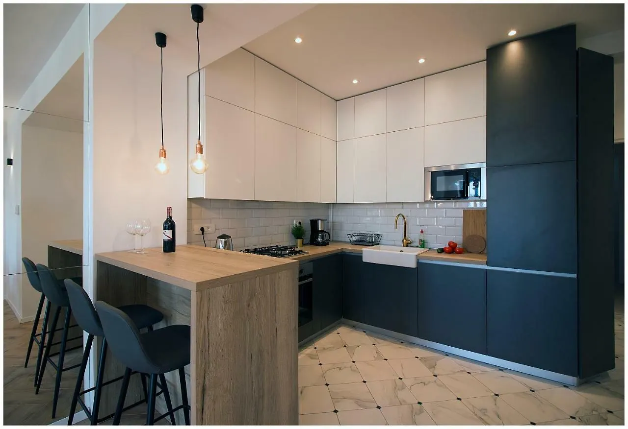 Stylish - Centre Apartment Theatre View Rijeka