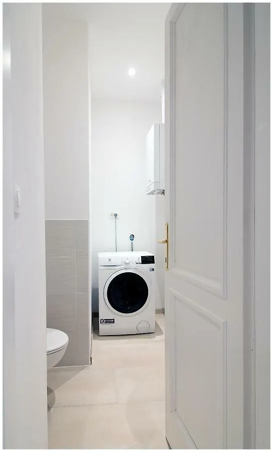 Stylish - Centre Apartment Theatre View Rijeka