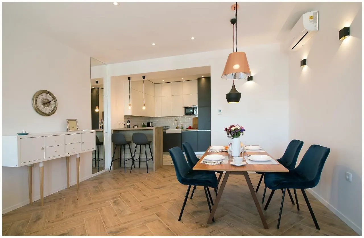 Stylish - Centre Apartment Theatre View Rijeka